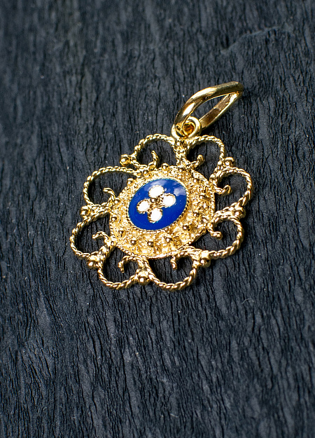 Кулон CARAMUJOS,  ажурный узор, позолоченное серебро 1,3g,  синяя эмаль 